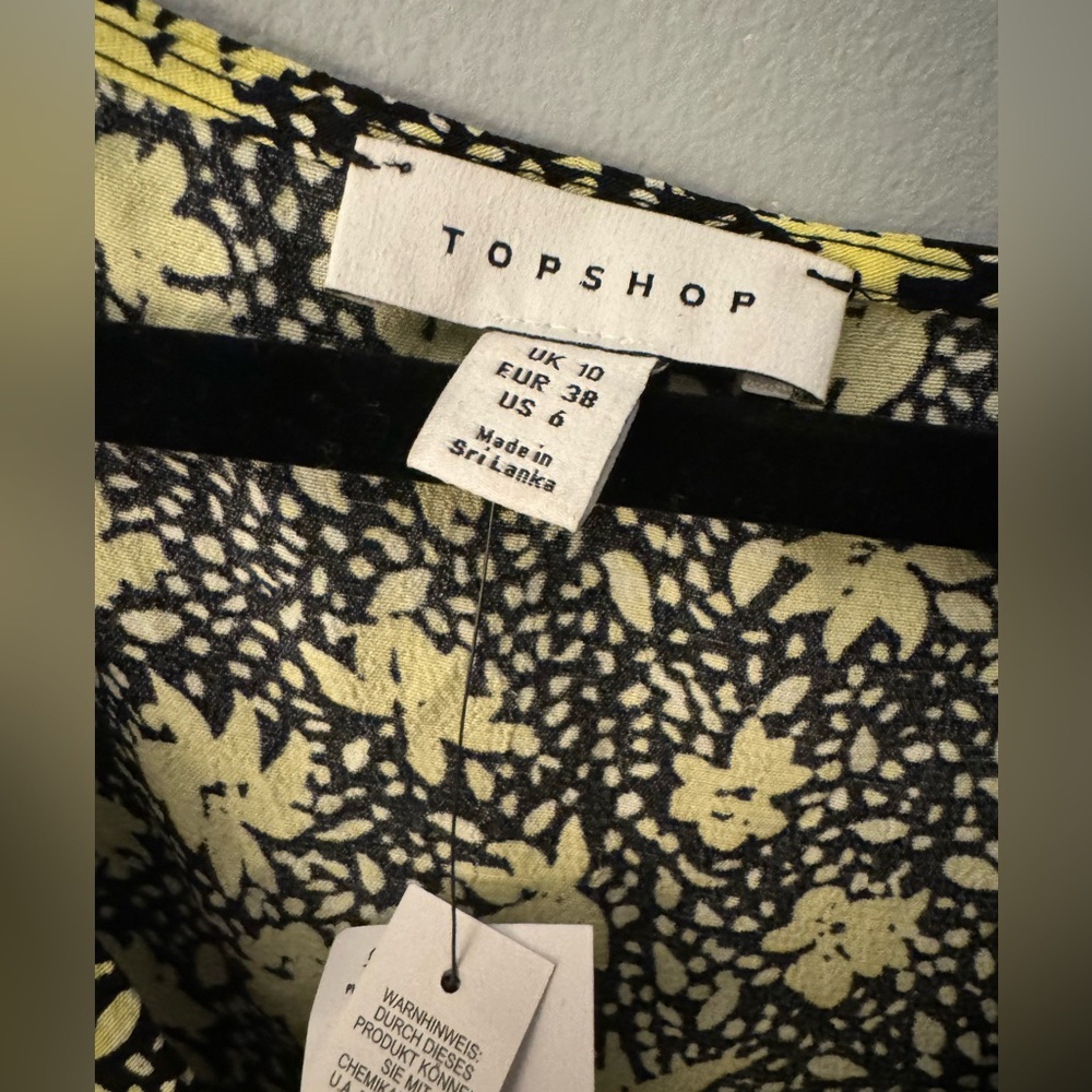 Topshop Black and Yellow Printed Floral Mini Dress Sz 6 NWT - Picture 3 of 4